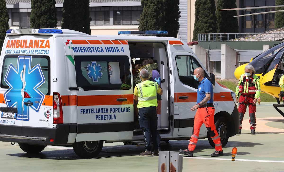 firenze neonato intossicazione monossido carbonio camera iperbarica