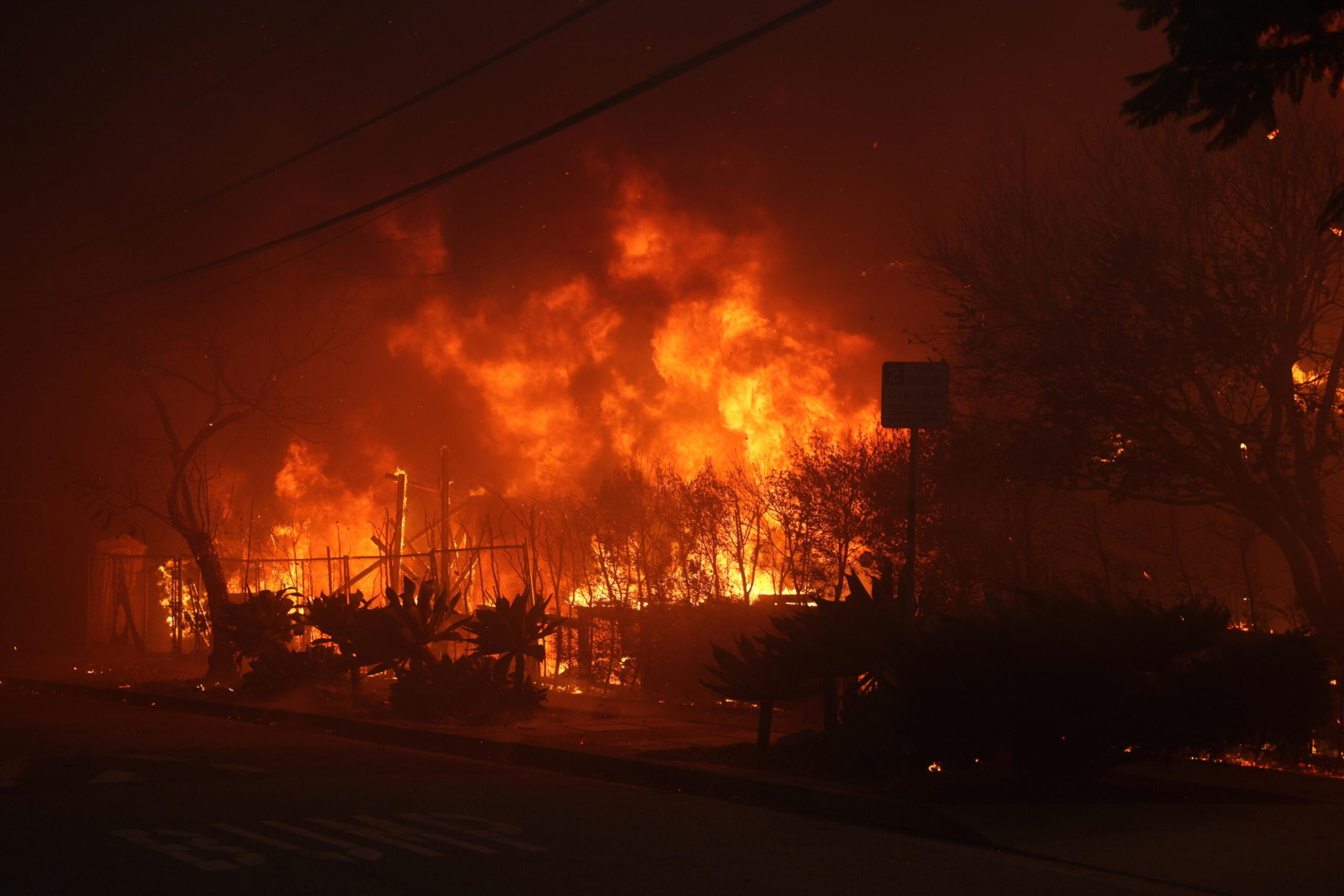 incendi-los-angeles-evacuazioni