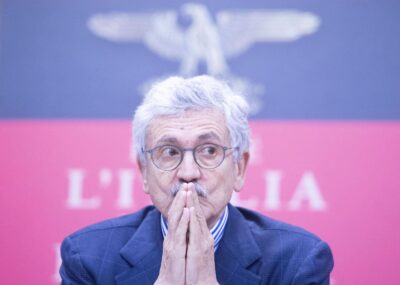 massimo d'alema preoccupato affari aiutini stato