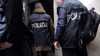 napoli arrestato terrorismo affiliato isis