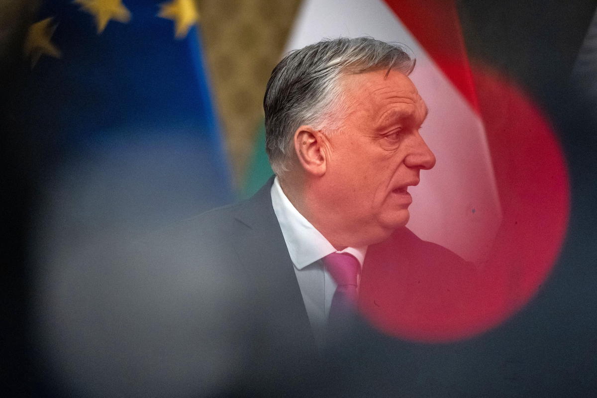 https://static.open.online/wp-content/uploads/2025/01/orban-migranti-germania.jpg