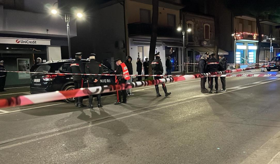 monte verecchio rimini accoltella passanti ucciso carabnieri