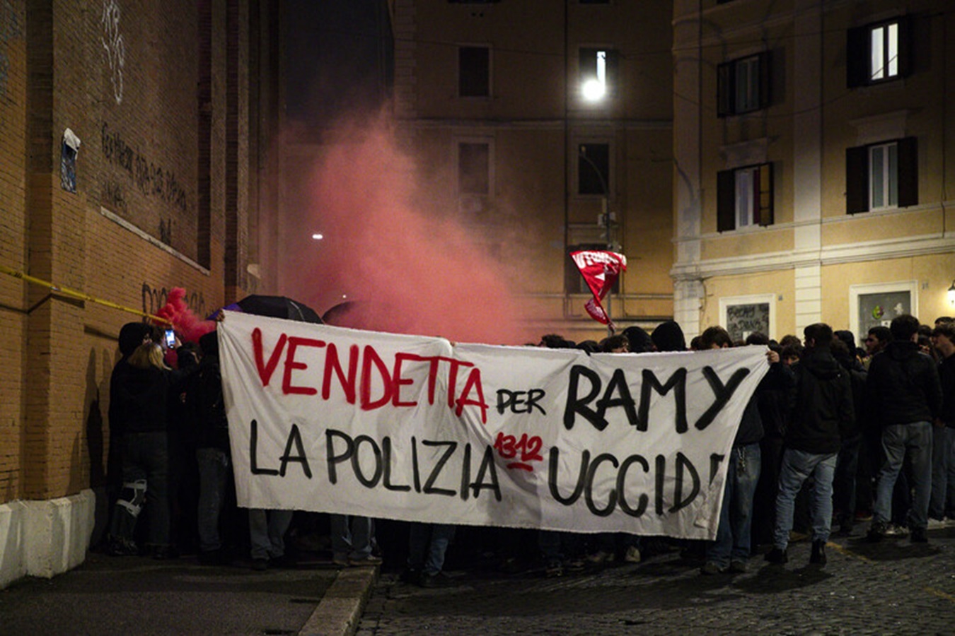 scudo penale polizia piazza omicidio ramy