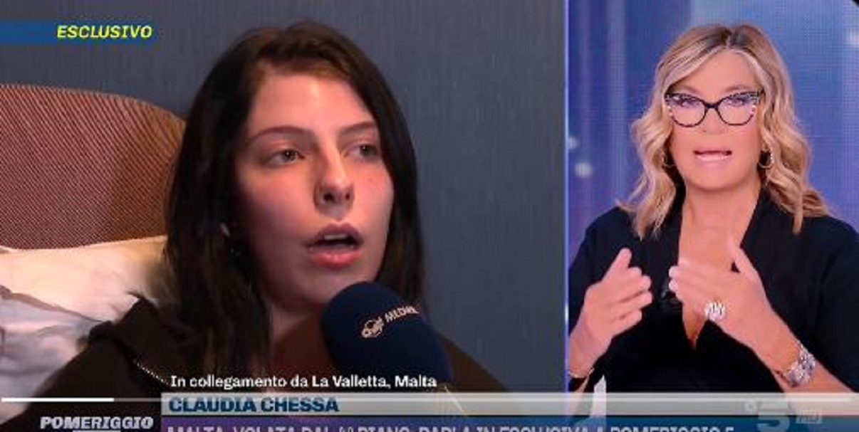 Claudia Chessa: «Ha iniziato a prendermi a pugni. Mi ha detto io ti ammazzo non sai chi sono, lanciarmi era l’unica soluzione» – Il video