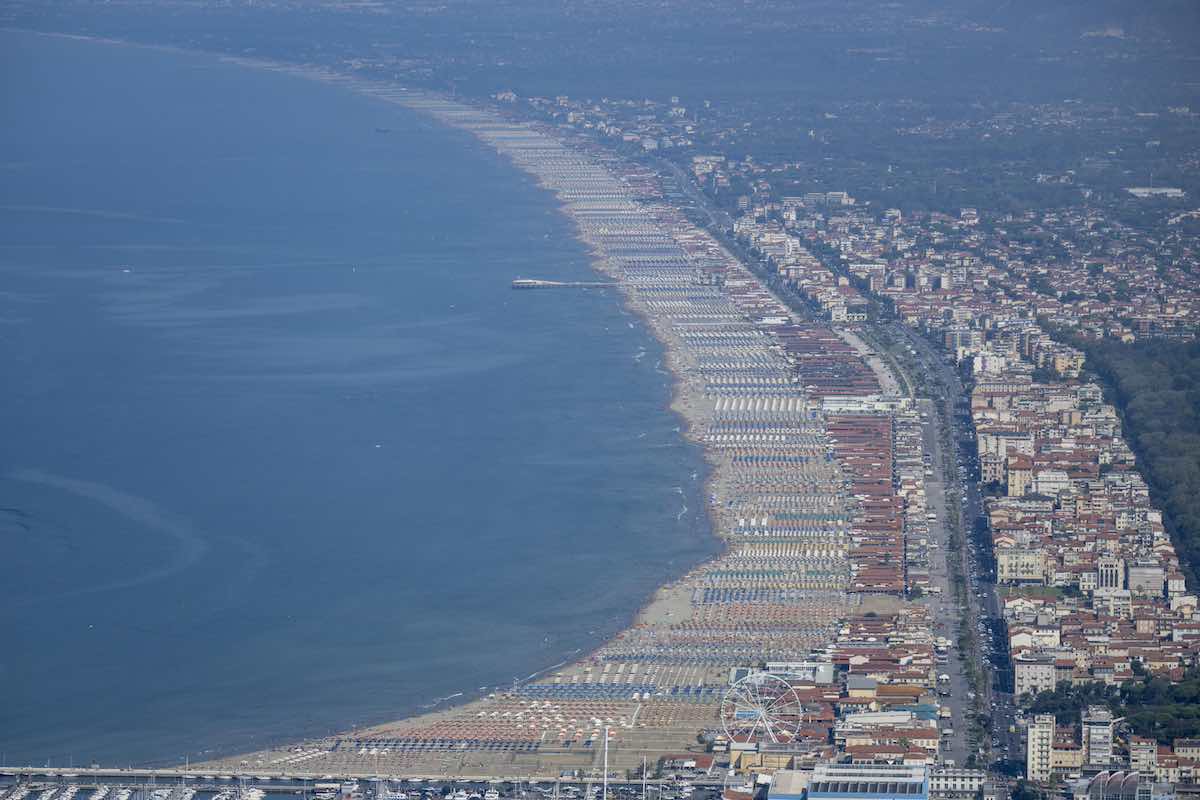 concessioni balneari conmmissione ue roma intesa legge italiana tar gare appalto