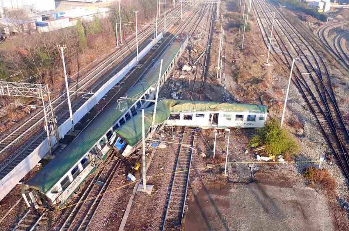 disastro ferroviario pioltello sentenza sette assolti un solo condannato