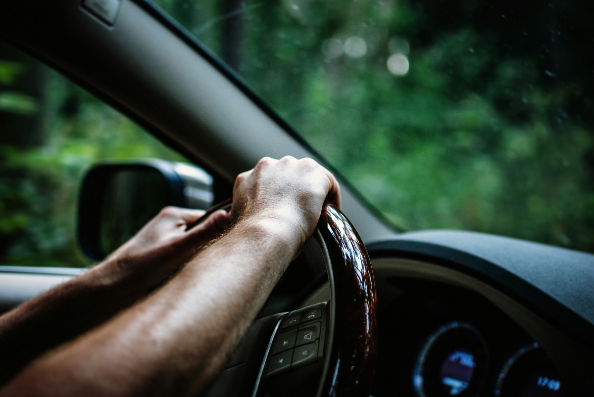 Vicenza, bambina di 10 anni gravissima dopo essere stata travolta da un Suv: l’alcoltest inchioda l’autista