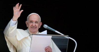 papa francesco insufficienza renale sepsi