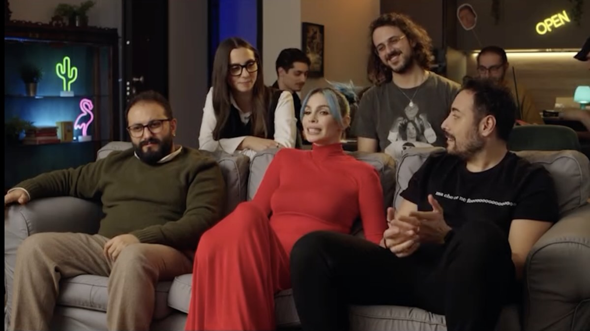 Sanremo 2025, «Si ‘na petra»: i The Jackal spiegano a Rose Villain il significato della frase. E lei apprezza – Il video