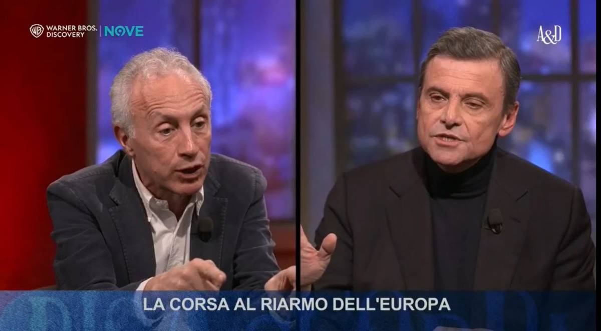 Lite furibonda Calenda-Travaglio, la sfida in tv: «Propagandista russo». «Calunniatore, sei un poveraccio» – I video