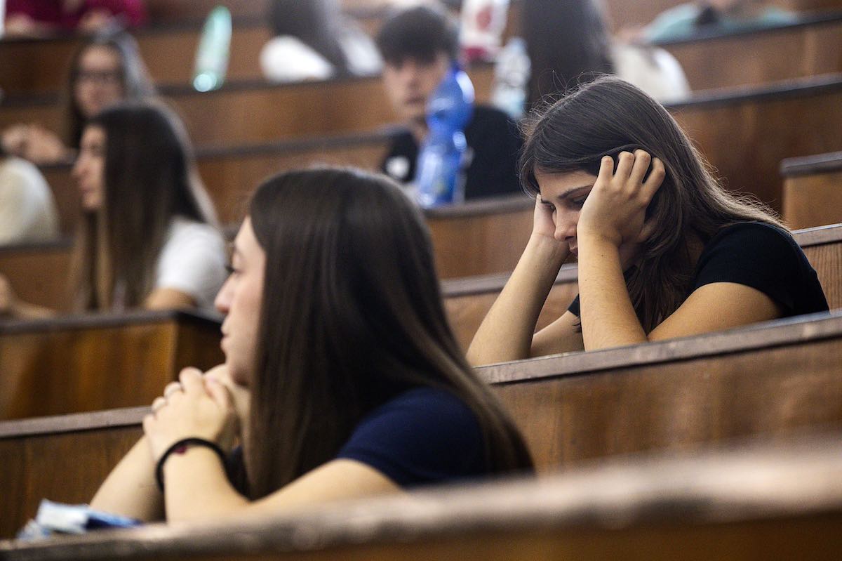 Università, La Sapienza si conferma prima negli studi classici. Ma quasi tutti gli atenei italiani peggiorano: come si piazzano nelle classifiche