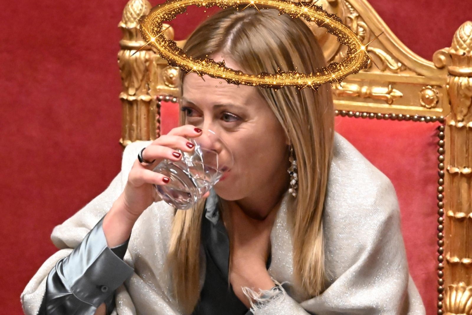 Giorgia Meloni sfida la sorte portando a Palazzo fiumi di Acqua Santa. Comprate 100 mila bottiglie da mezzo litro per la presidenza del Consiglio