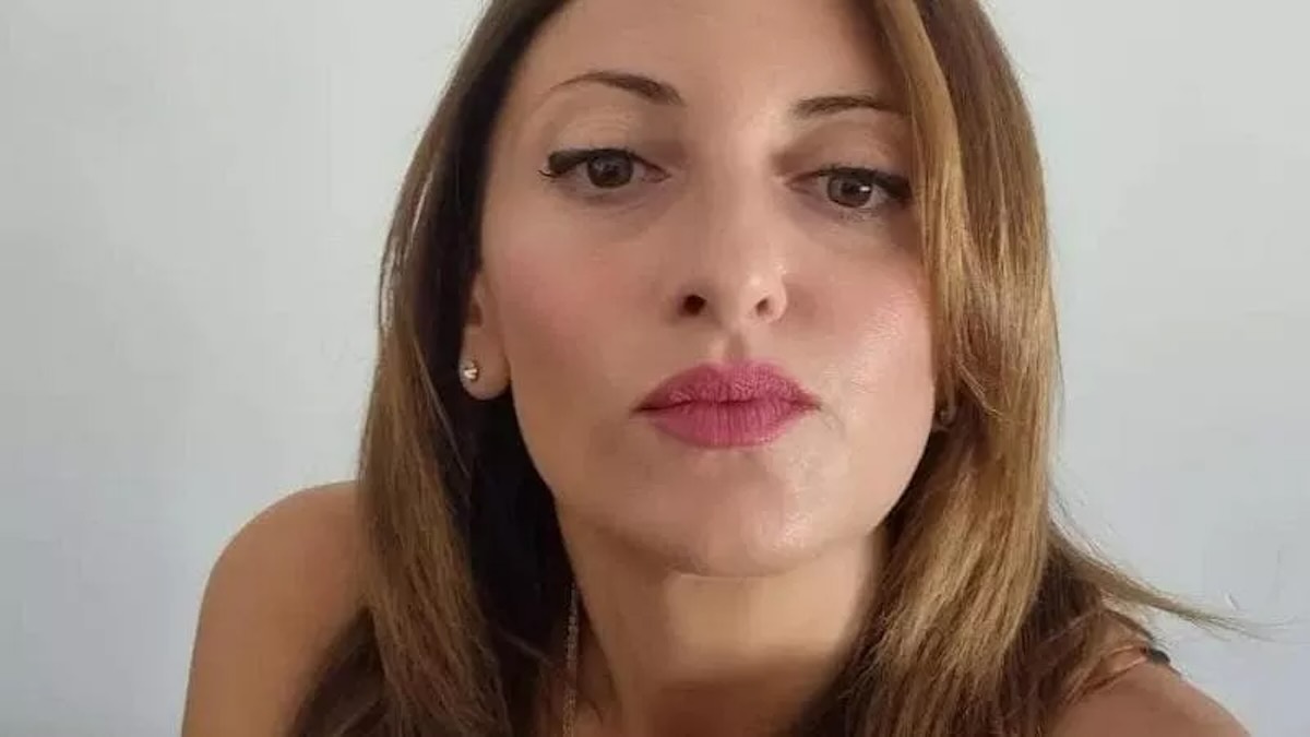 Arrestata Lucia Simeone, la collaboratrice dell’eurodeputato Martusciello di Forza Italia: le accuse dal Belgio sul nuovo scandalo al Parlamento Ue