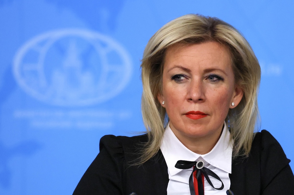 Il Cremlino attacca di nuovo Mattarella, Maria Zakharova: «Da lui solo bugie». Cosa aveva detto sulla minaccia nucleare russa