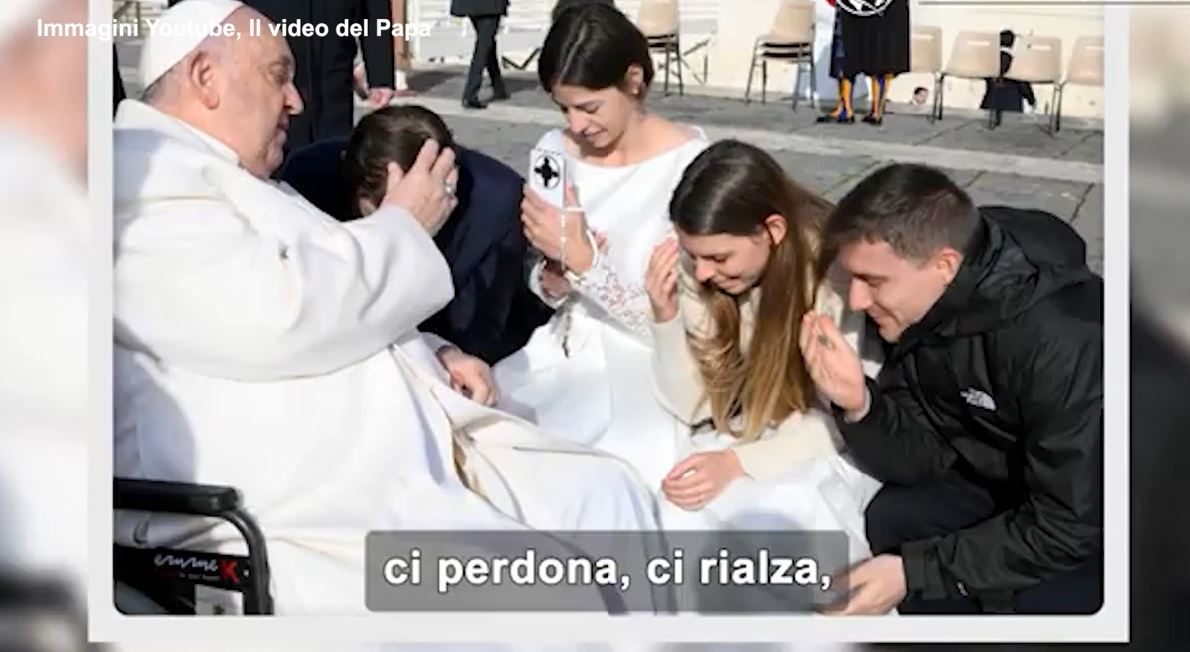 papa francesco video messaggio