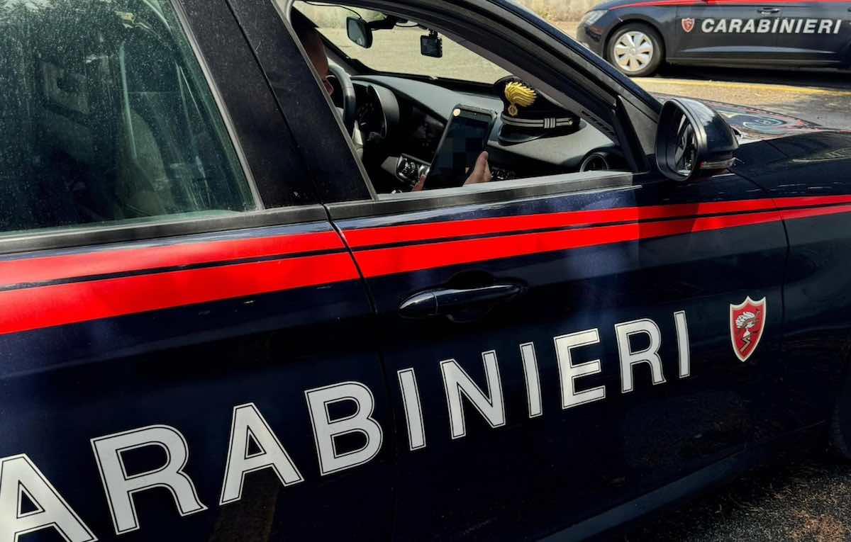 Strangolata in casa a Chignolo Po, arrestato il compagno dopo ore di interrogatorio: il corpo trovato dalla figlia