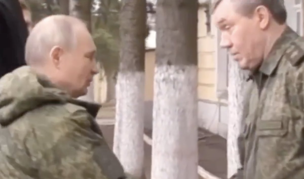 Putin in mimetica fa visita alle truppe nel Kursk: «Dobbiamo sconfiggere gli ucraini nella Regione il prima possibile» – Il video