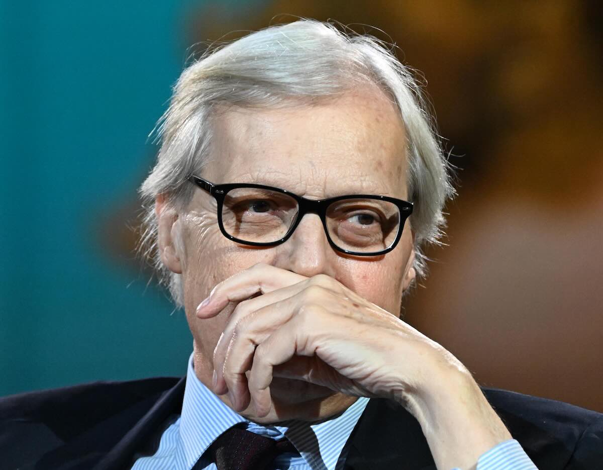 Vittorio Sgarbi sul ricovero e la depressione che lo ha stravolto: «Ci sono fantasmi che non posso allontanare»