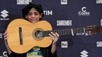 Chi è Lucio Corsi