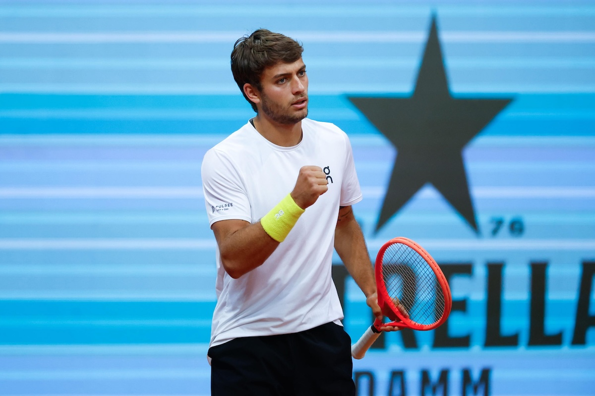 L’Italia del tennis sogna ancora, Flavio Cobolli batte Rublev e conquista l’Atp 500 di Amburgo L’Italia del tennis sogna ancora, Flavio Cobolli batte Rublev e conquista l’Atp 500 di Amburgo