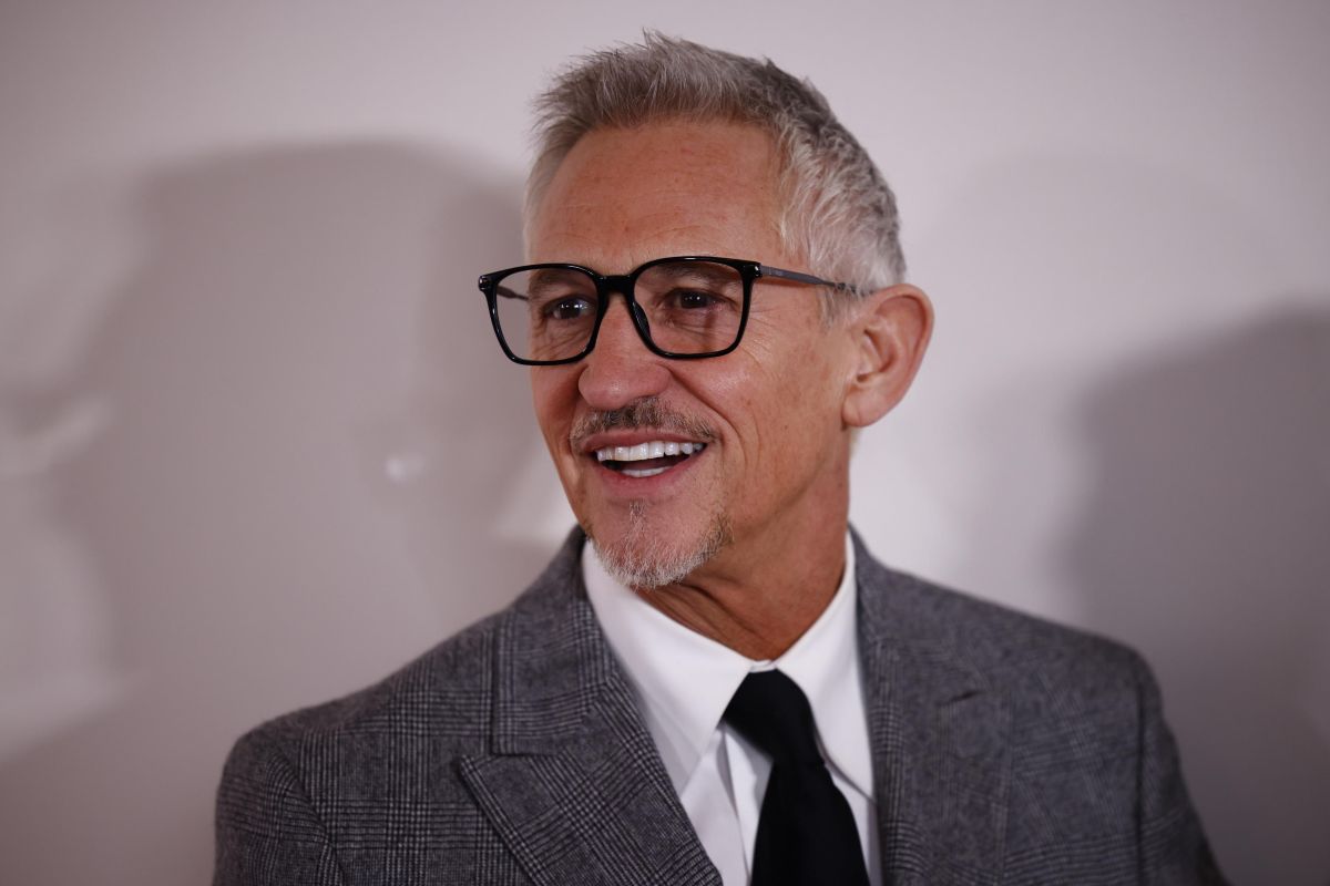 Gary Lineker via dalla Bbc, l’ex calciatore travolto dalle polemiche su Israele: le accuse di antisemitismo per un post – Il video Gary Lineker via dalla Bbc, l’ex calciatore travolto dalle polemiche su Israele: le accuse di antisemitismo per un post – Il video