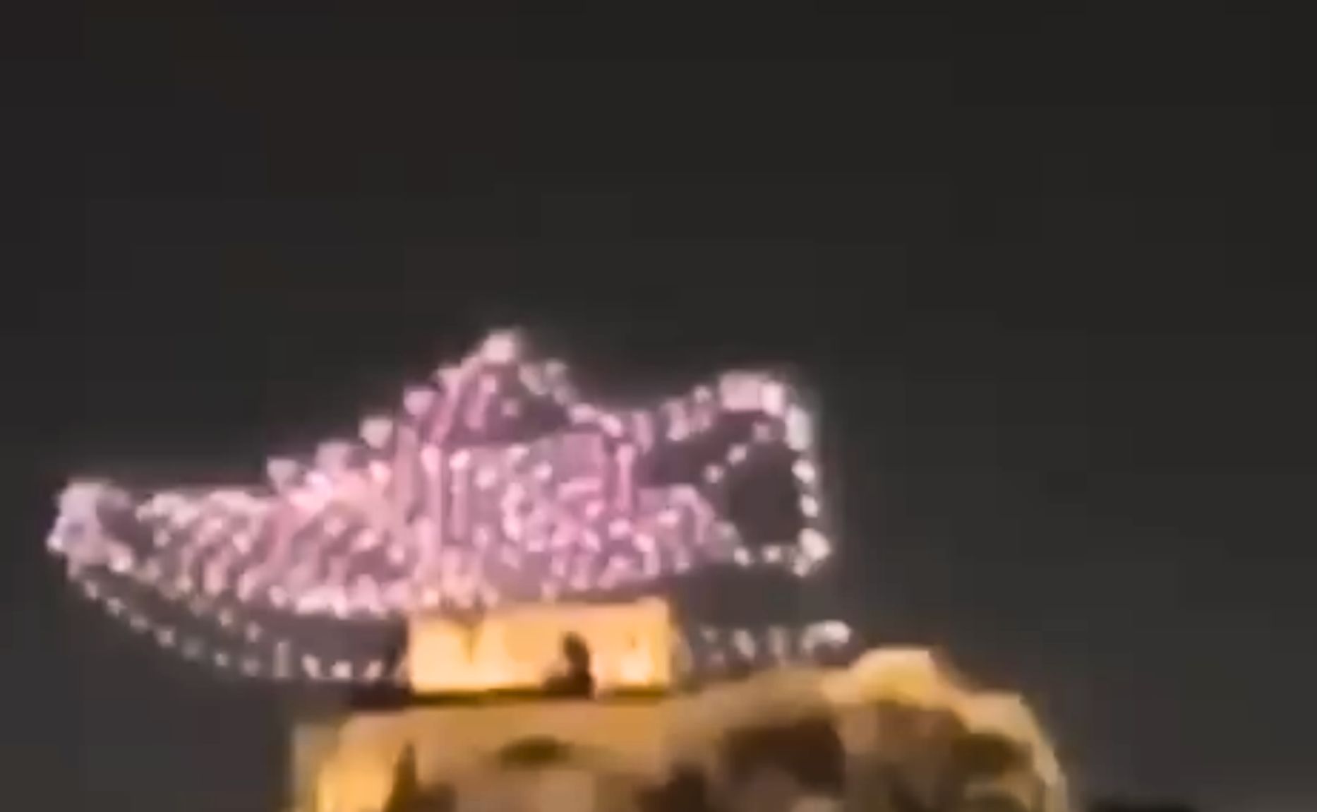 Adidas nella bufera per lo spot con l’Acropoli di Atene: il governo avvia un’azione legale – Il video Adidas nella bufera per lo spot con l’Acropoli di Atene: il governo avvia un’azione legale – Il video