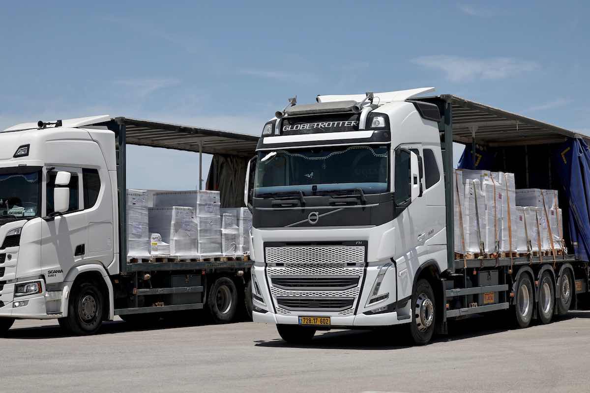 aiuti umanitari gaza camion