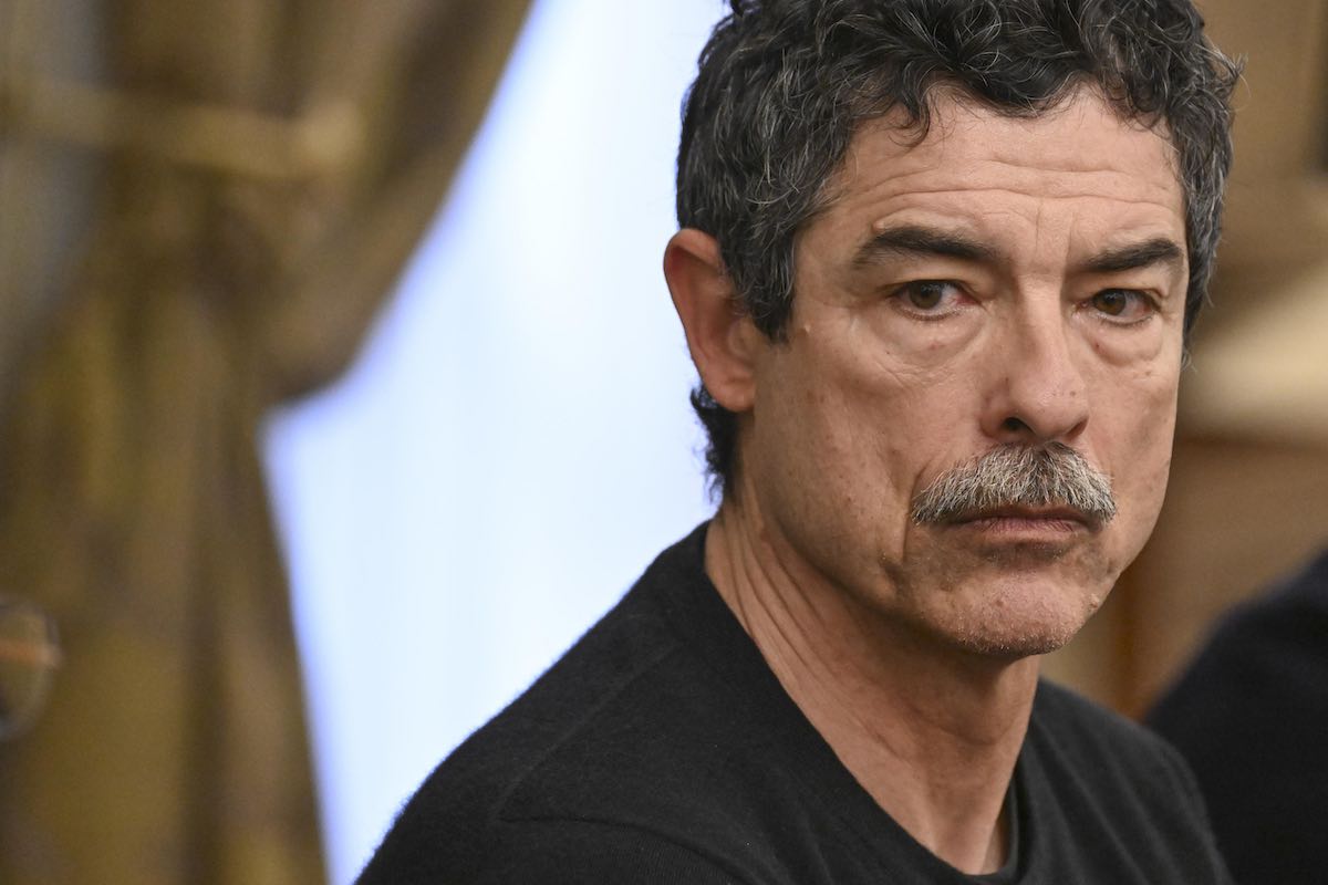 «Togliete il nome di mio padre dal teatro di Gallarate». La rabbia di Alessandro Gassman dopo il convegno dell’ultradestra. La risposta del sindaco «Togliete il nome di mio padre dal teatro di Gallarate». La rabbia di Alessandro Gassman dopo il convegno dell’ultradestra. La risposta del sindaco
