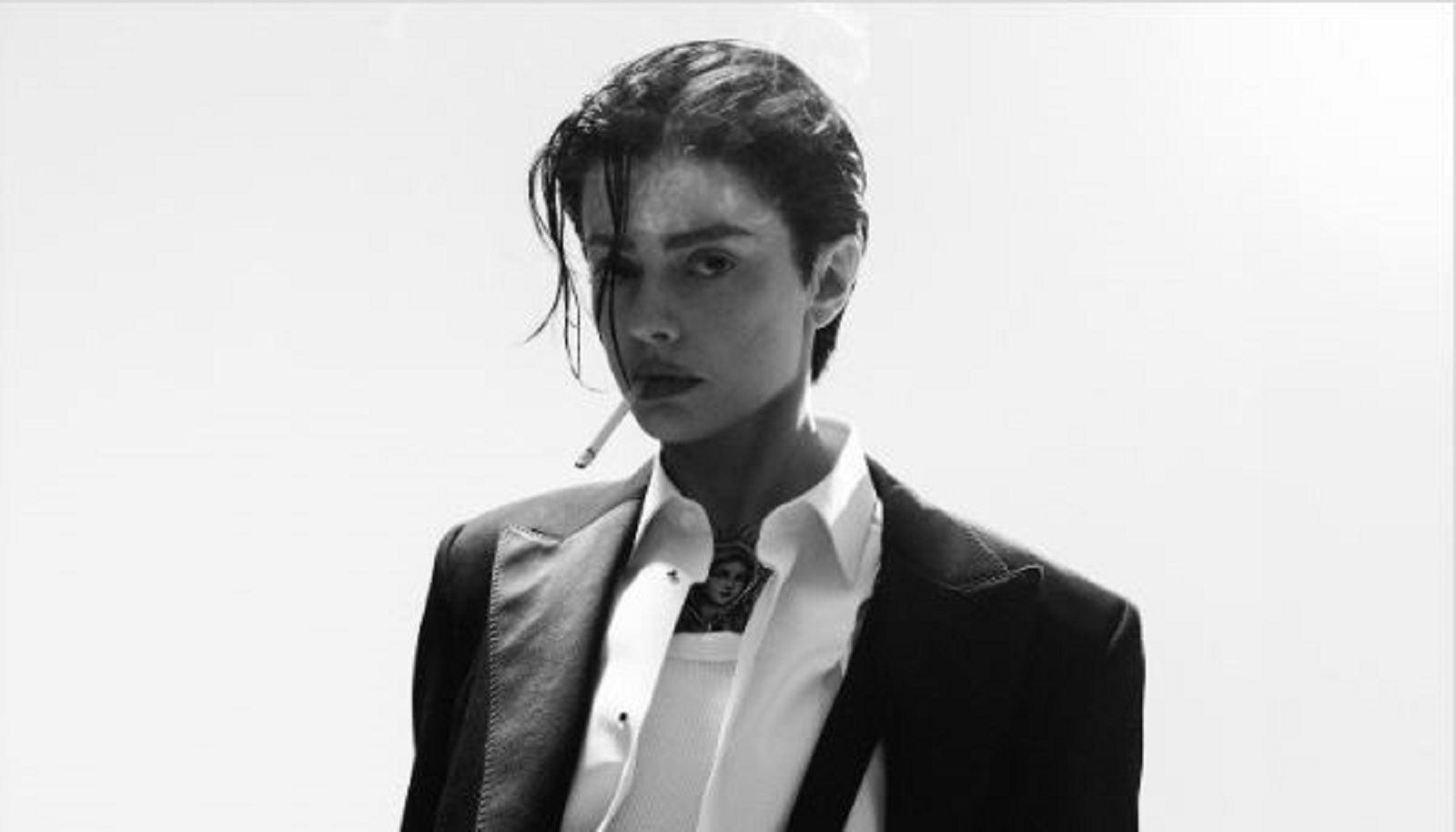 https://static.open.online/wp-content/uploads/2025/05/annalisa-capelli-corti-maschio.jpg