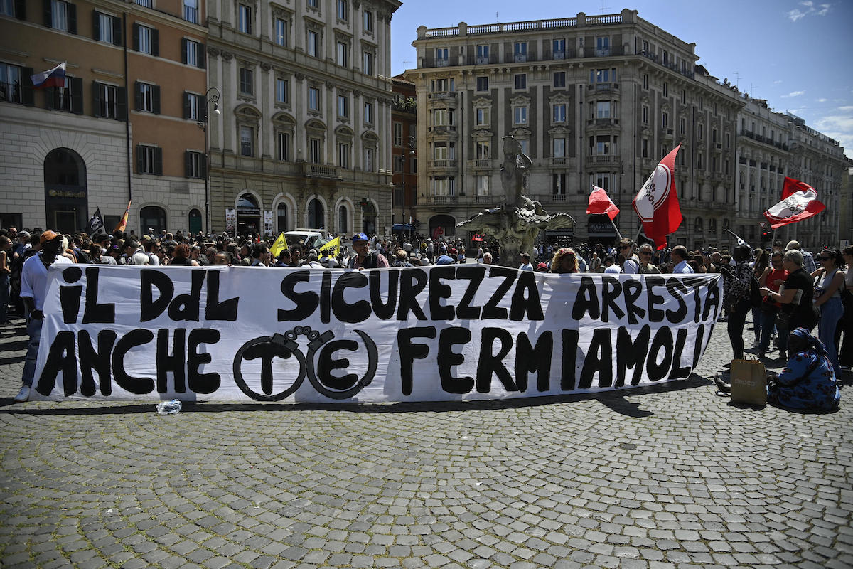 Battaglia alla Camera sul dl sicurezza: l’opposizione punta sull’ostruzionismo, in cantiere nuove manifestazioni Battaglia alla Camera sul dl sicurezza: l’opposizione punta sull’ostruzionismo, in cantiere nuove manifestazioni