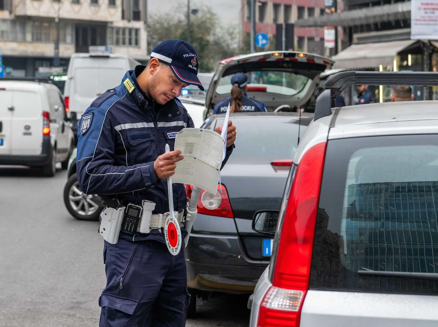 Codice della strada, la circolare del governo smonta la linea Salvini sulle «canne prima di guidare»: come devono cambiare i controlli