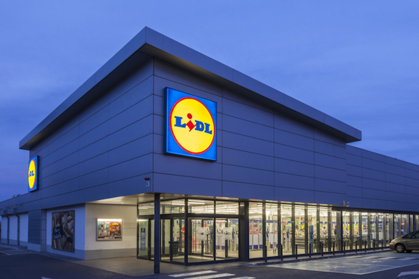 Lavoratori Lidl in sciopero, diversi punti vendita chiusi in tutta Italia. I sindacati: «Ora l’azienda torni al tavolo delle trattative» Lavoratori Lidl in sciopero, diversi punti vendita chiusi in tutta Italia. I sindacati: «Ora l’azienda torni al tavolo delle trattative»