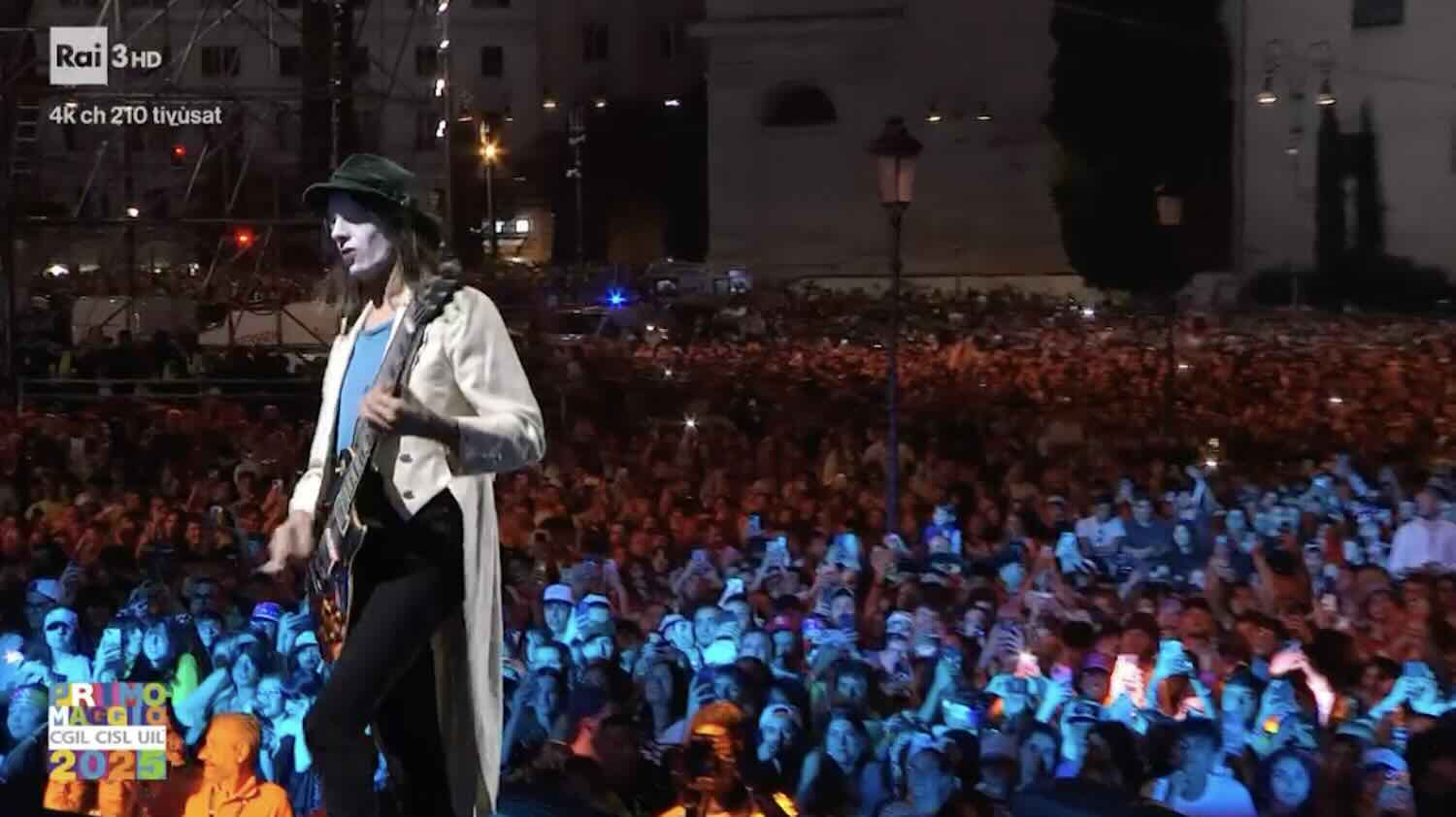 Lucio Corsi al Concertone