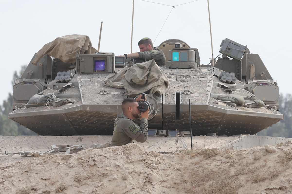 militarei israeliani gaza