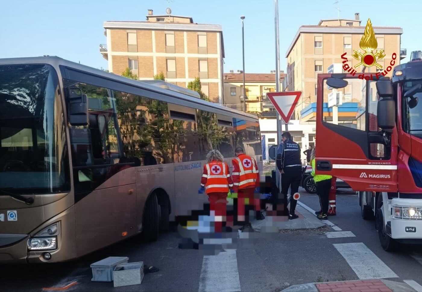 monopattino bus morto 21enne reggio emilia primo giorno lavoro