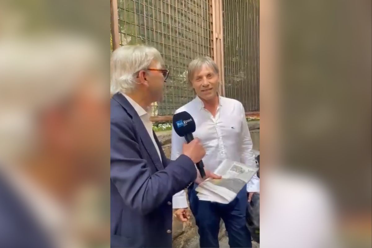 Festa Napoli, la gaffe dell’inviato Rai: pensa di parlare con Lele Oriali e invece intervista un sosia – Il video Festa Napoli, la gaffe dell’inviato Rai: pensa di parlare con Lele Oriali e invece intervista un sosia – Il video