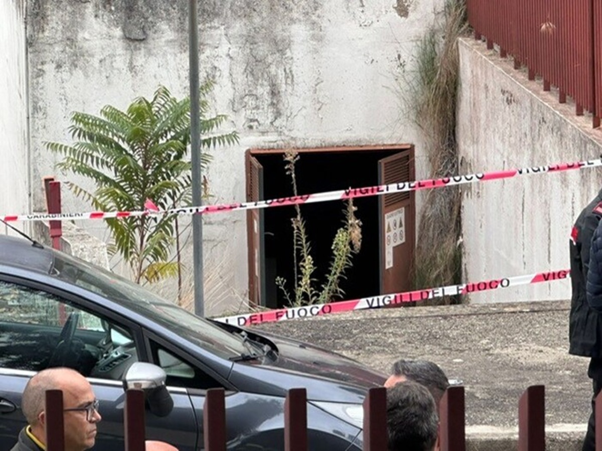 roma banda del rame cabina elettrica polizia