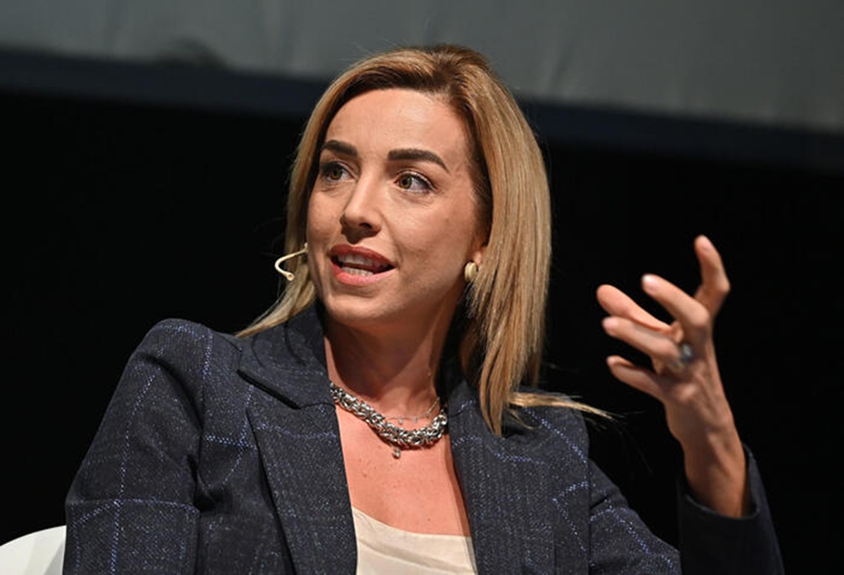 La Verità, Silvia Salis e l’incidente a Genova: «È passata con il semaforo verde, non con il rosso» La Verità, Silvia Salis e l’incidente a Genova: «È passata con il semaforo verde, non con il rosso»