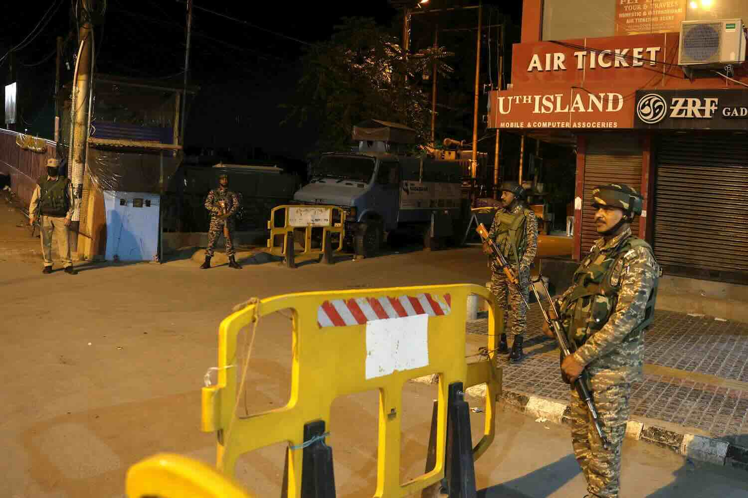 Soldati indiani in Kashmir