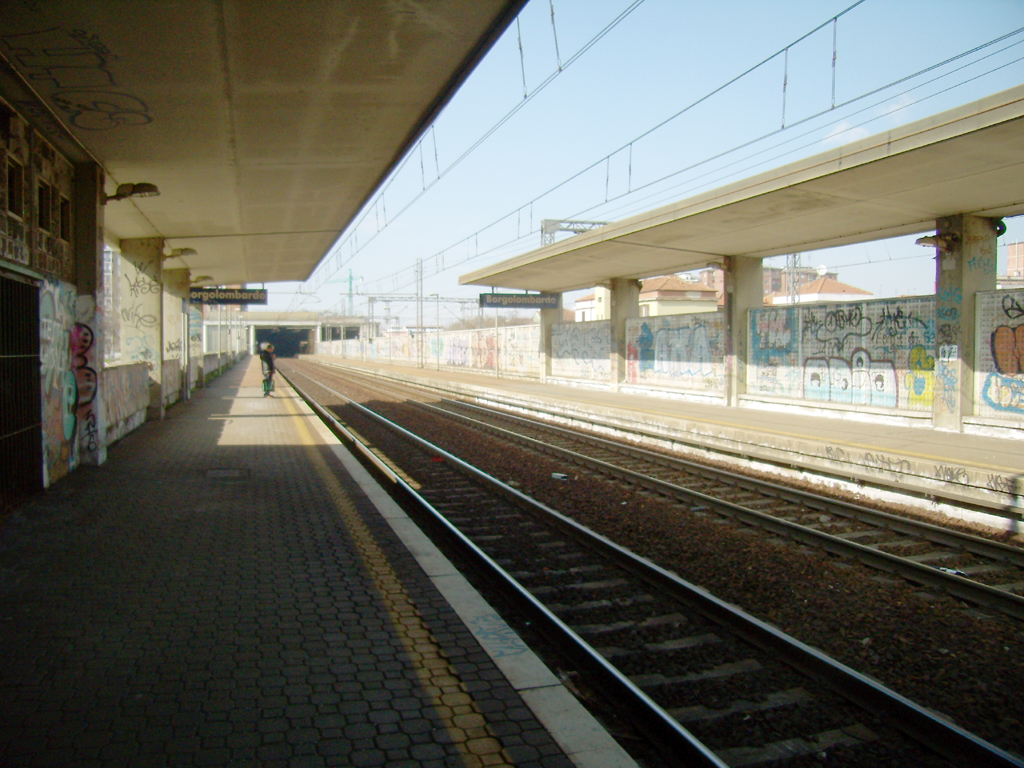 morti travolti treni borgo lombardo