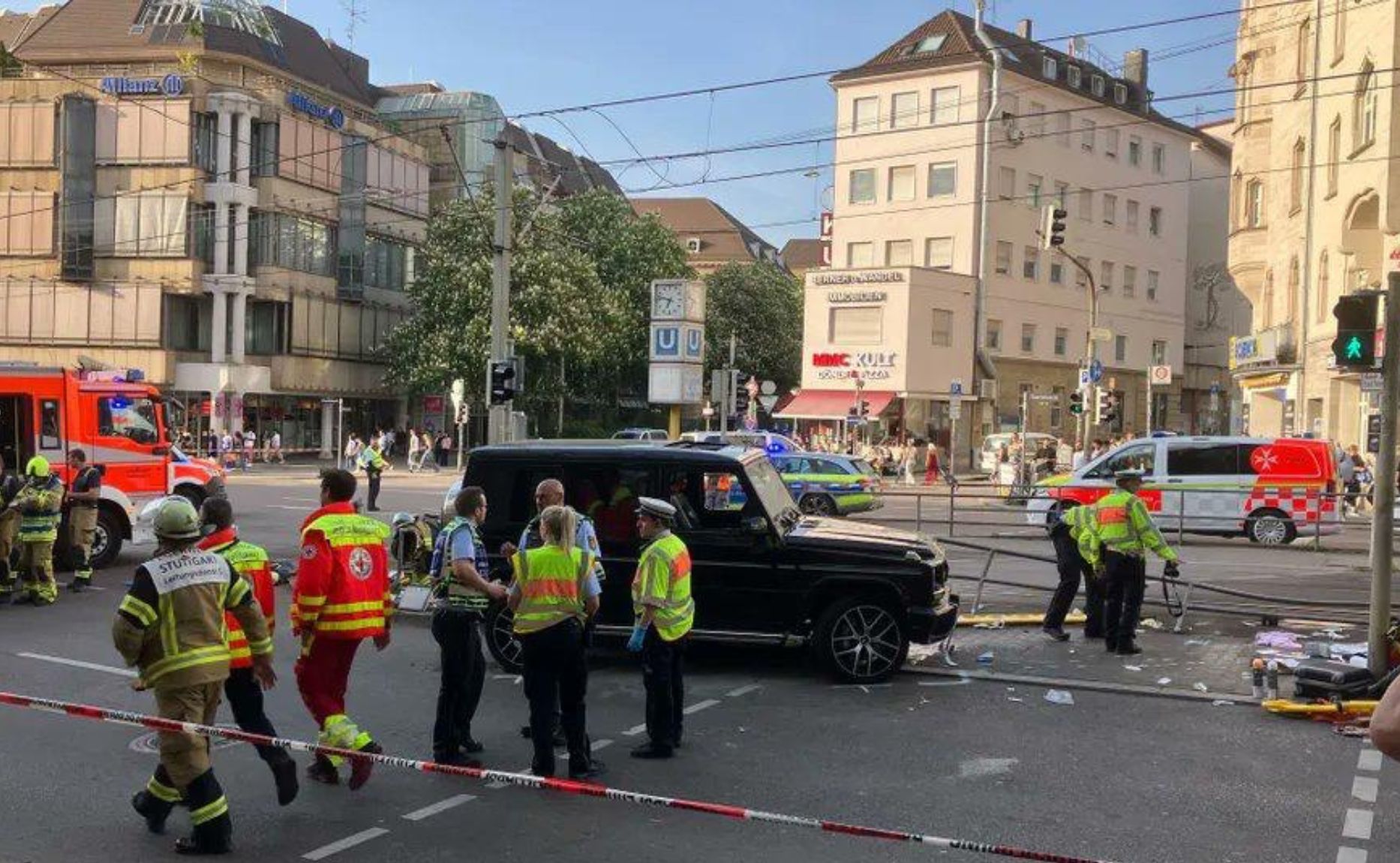 https://static.open.online/wp-content/uploads/2025/05/stoccarda-attentato.jpg