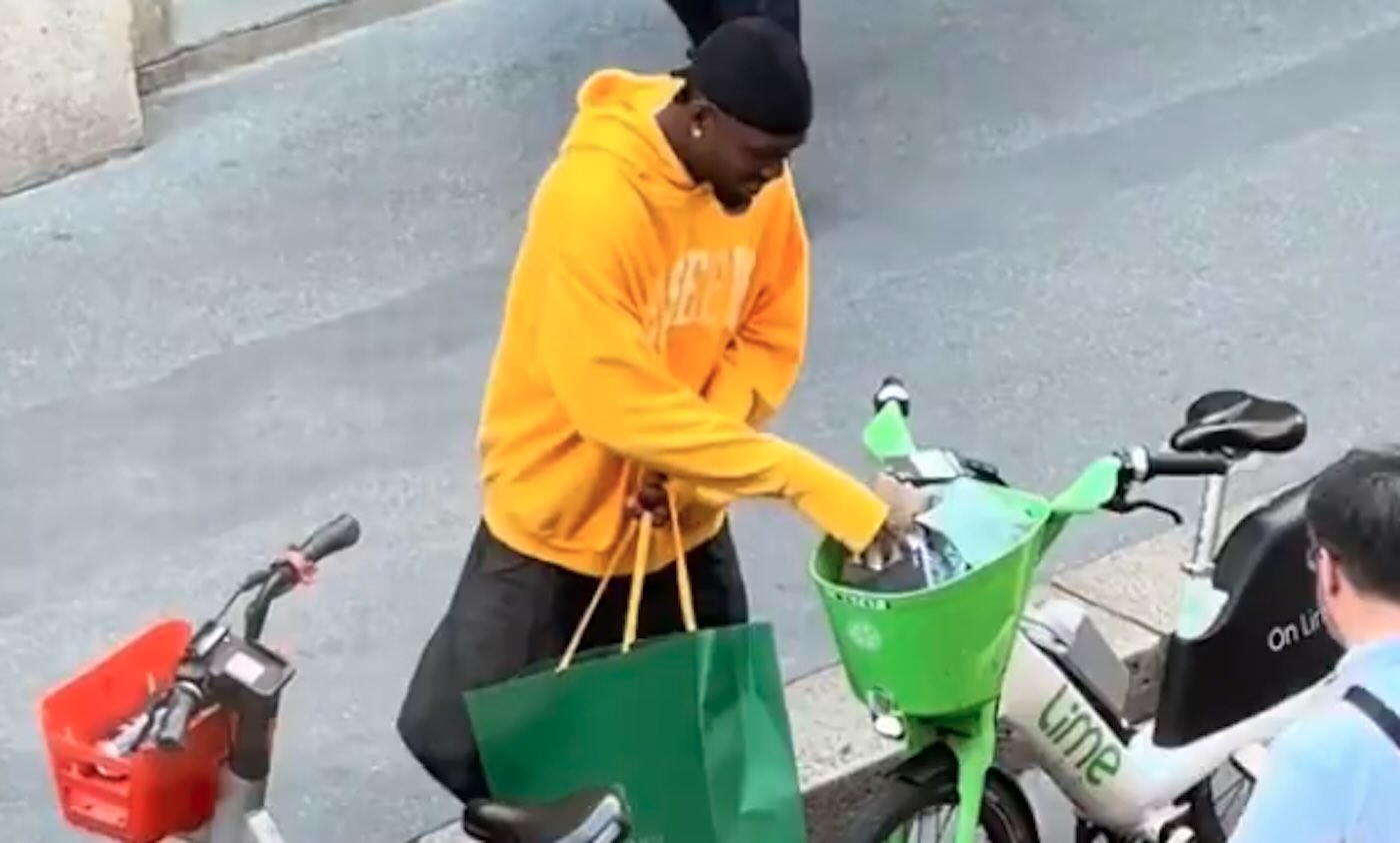 https://static.open.online/wp-content/uploads/2025/05/thuram-shopping-bici-milano-video.jpg