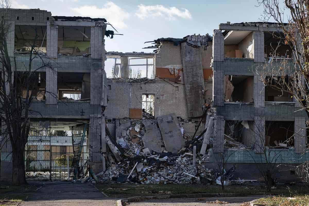 Ucraina, evacuazione a Sumy: si teme violenta offensiva russa. «Morta una bimba di 9 anni» Ucraina, evacuazione a Sumy: si teme violenta offensiva russa. «Morta una bimba di 9 anni»