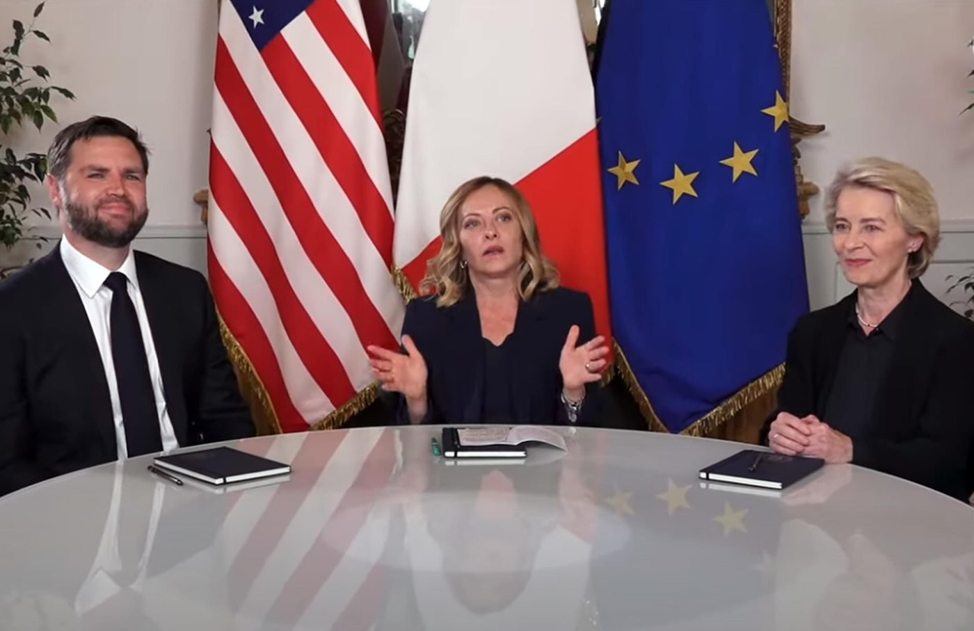 Meloni riceve Vance e von der Leyen a Palazzo Chigi. Il vice di Trump: «L’Ue è nostra alleata ma sul commercio non siamo sempre d’accordo» Meloni riceve Vance e von der Leyen a Palazzo Chigi. Il vice di Trump: «L’Ue è nostra alleata ma sul commercio non siamo sempre d’accordo»