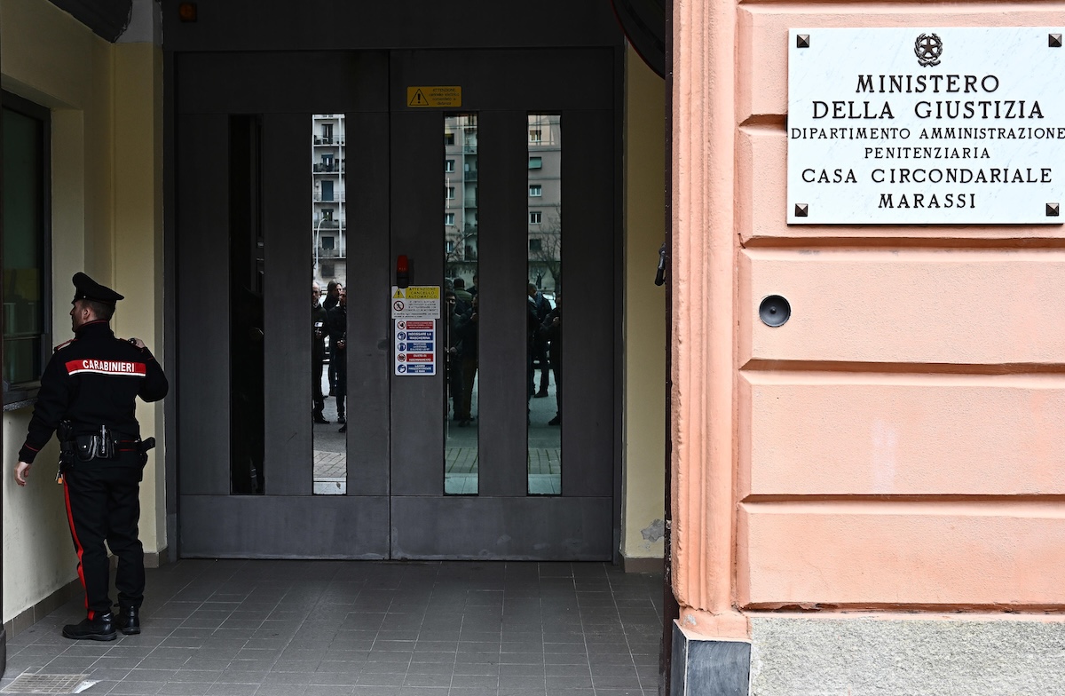 https://static.open.online/wp-content/uploads/2025/06/Carcere-Marassi-Genova.jpg