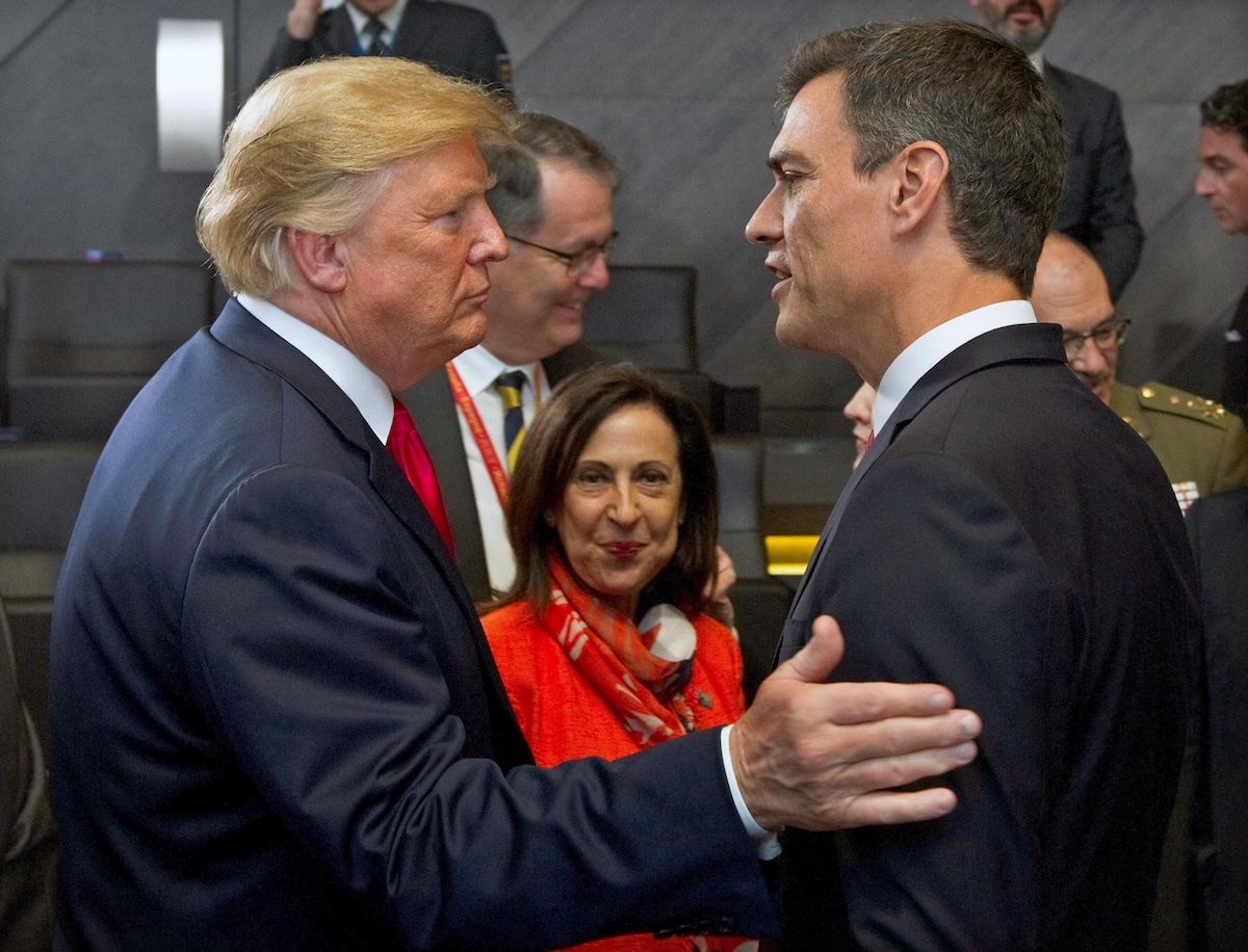 Donald Trump Pedro Sanchez Usa Spagna