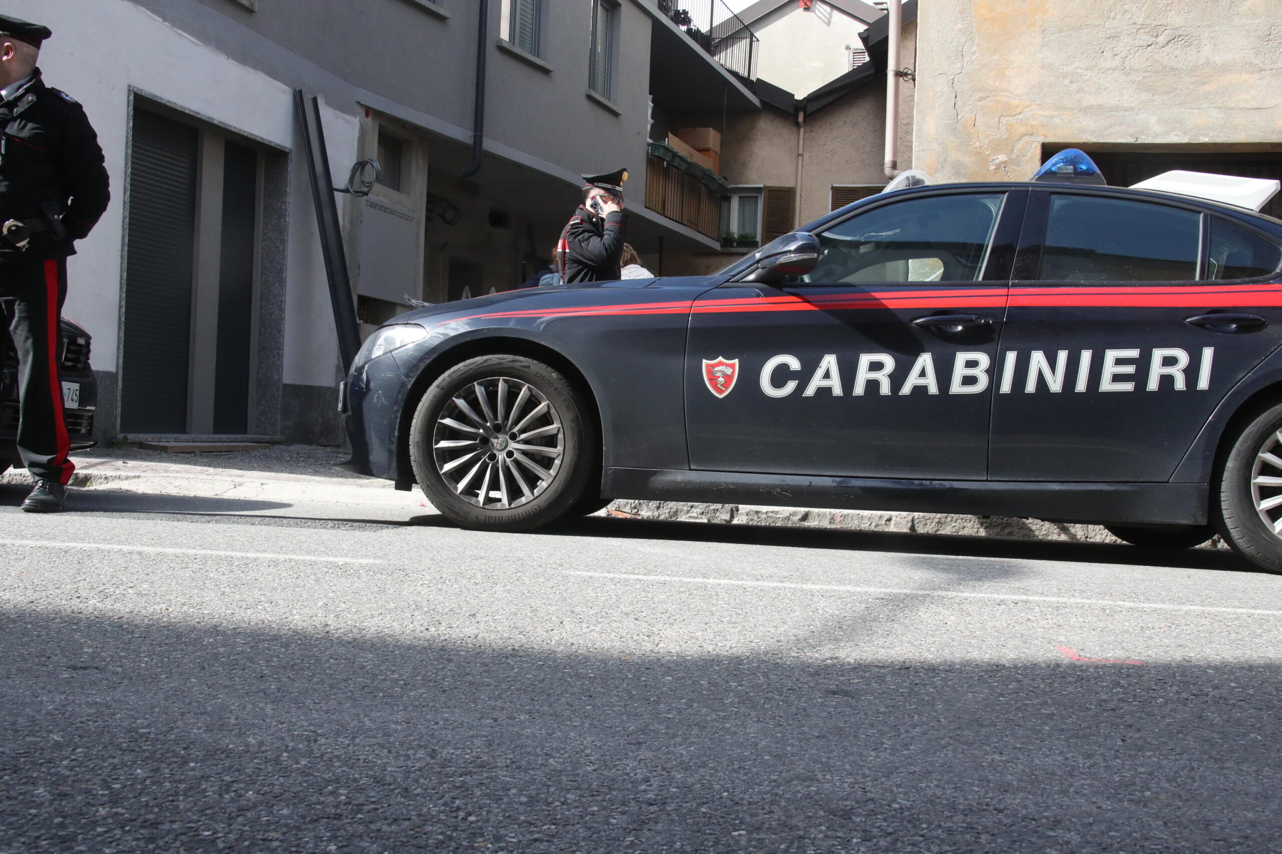 https://static.open.online/wp-content/uploads/2025/06/carabinieri-scaled.jpg