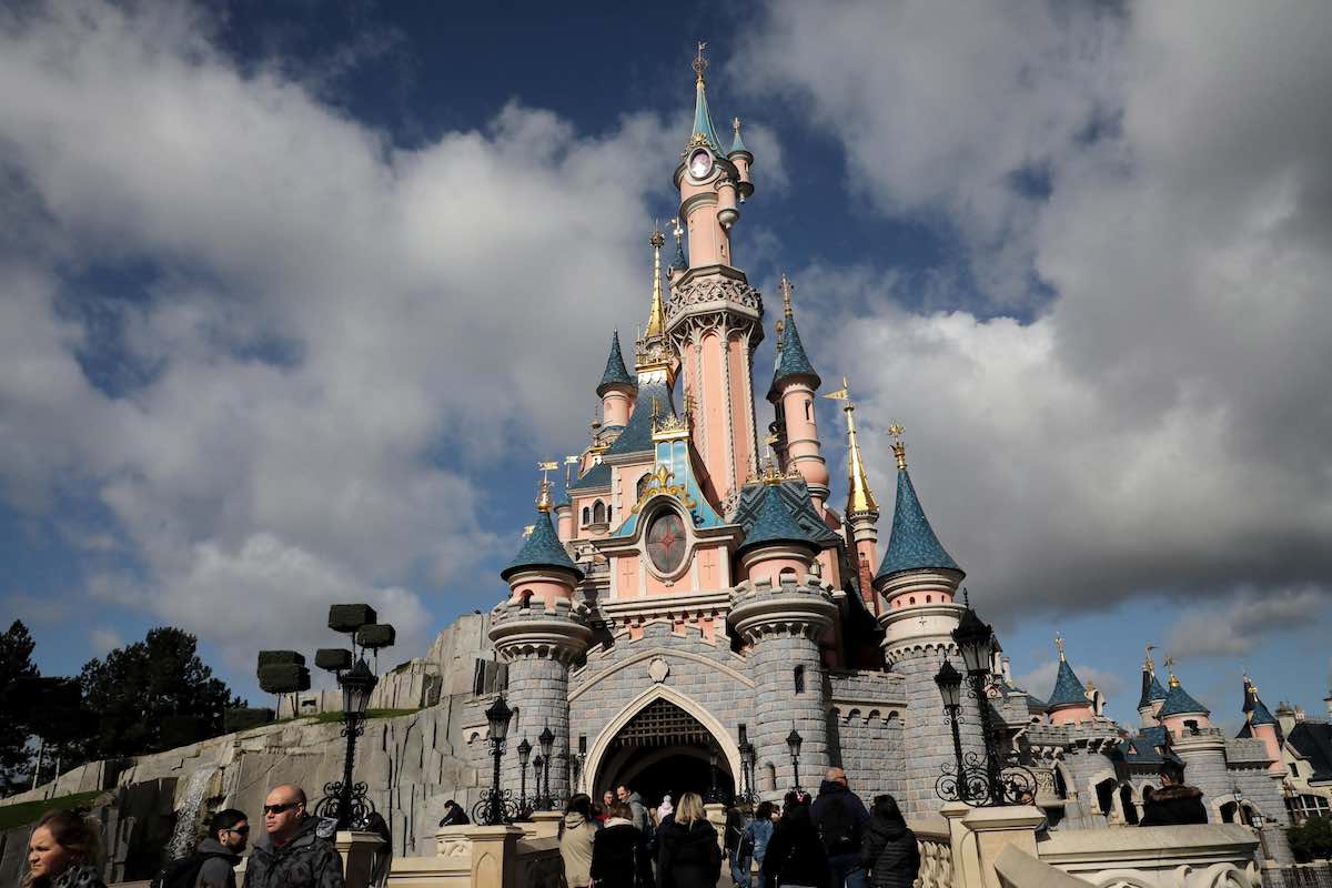 disneyland paris matrimonio arresto