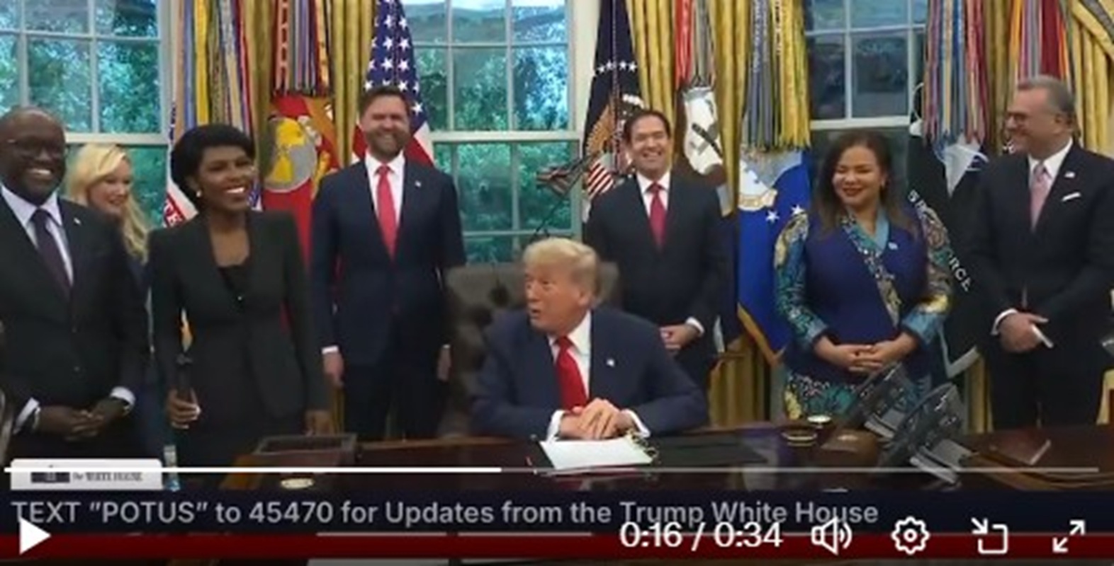 donald trump complimenti hariana veras