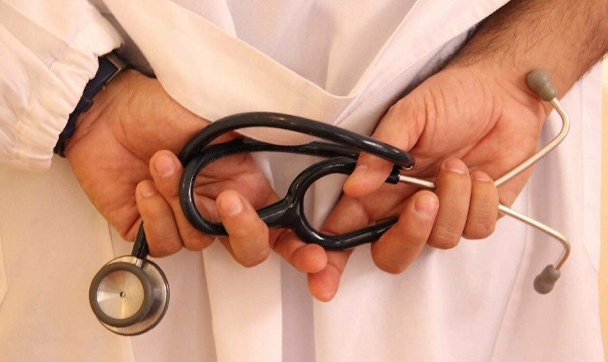 finto medico papa truffe famiglie autismo